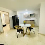 The Host Apartamentos At Los Angeles